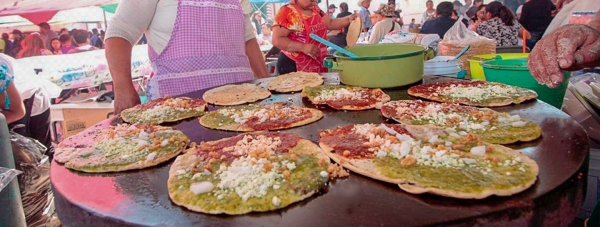 Realizan en Puebla la 9ª Feria de la Gordita