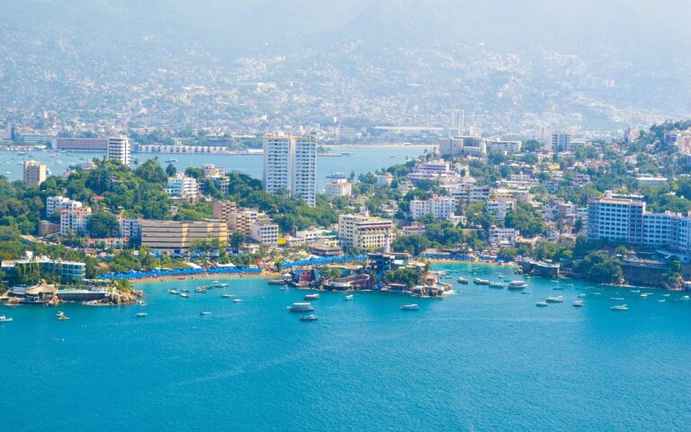 ¡Acapulco reabrió playas, hoteles y restaurantes!, conoce las nuevas medidas implementadas