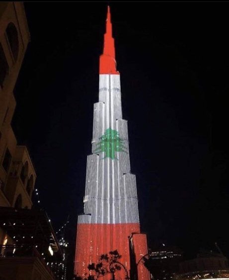 Burj-Khalifa-rinde-homenaje-a-libano