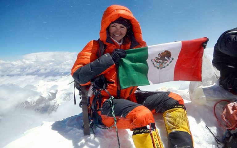 ¡Mexicana al Guinness!, conquistó los tres picos más altos del mundo en tiempo récord