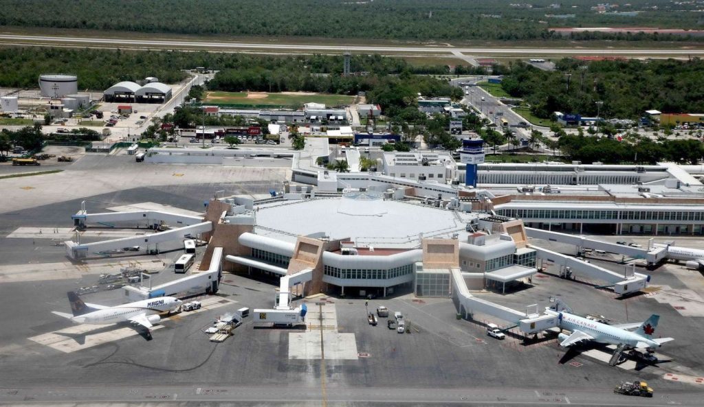 Aeropuerto-Internacional-de-Cancún-Benito-Juárez.