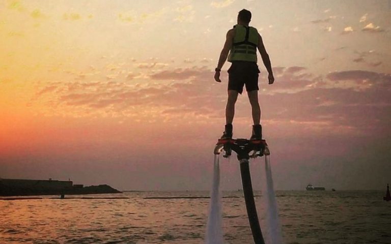 Flyboarding, el nuevo deporte acuático de altura