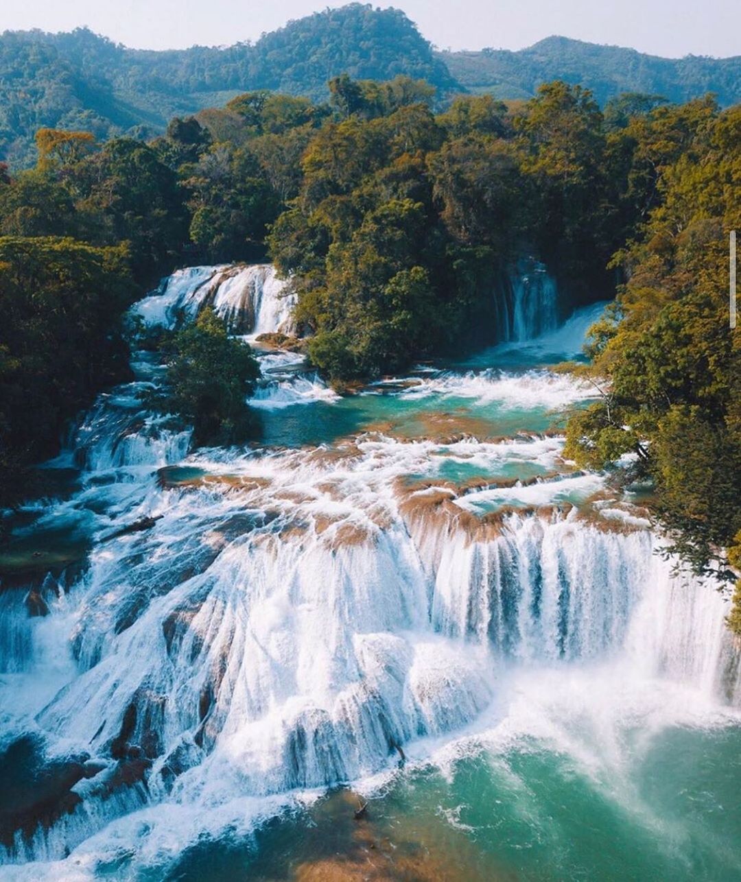 cascadas de aguas azul turismo