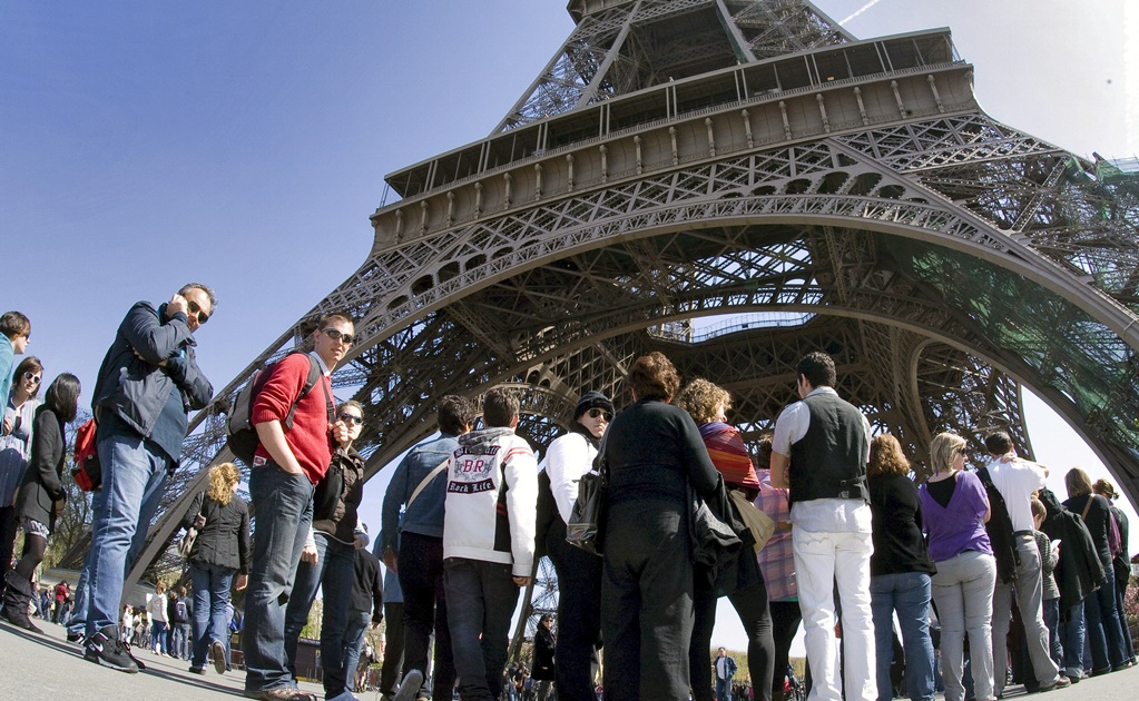 Turismo de masas Torre Eiffel 