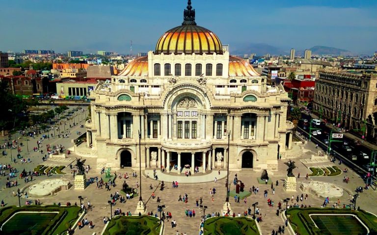 Con semáforo naranja, Ciudad de México recupera turismo