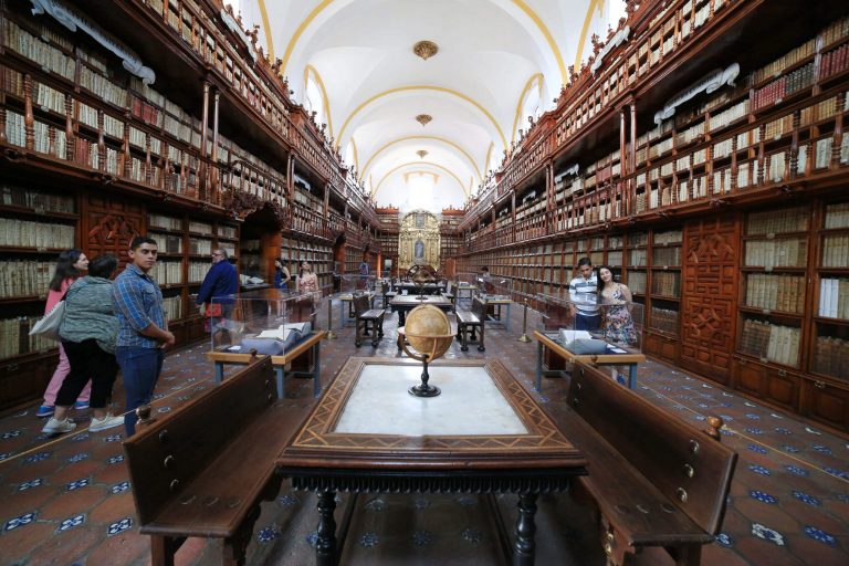 Biblioteca Palafoxiana, un lugar para los amantes de los libros y el arte