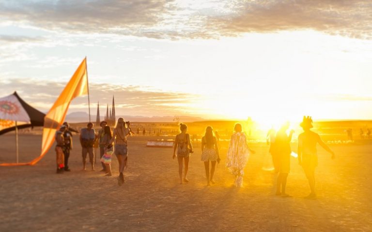 Burning Man, el festival que convierte al desierto en ciudad