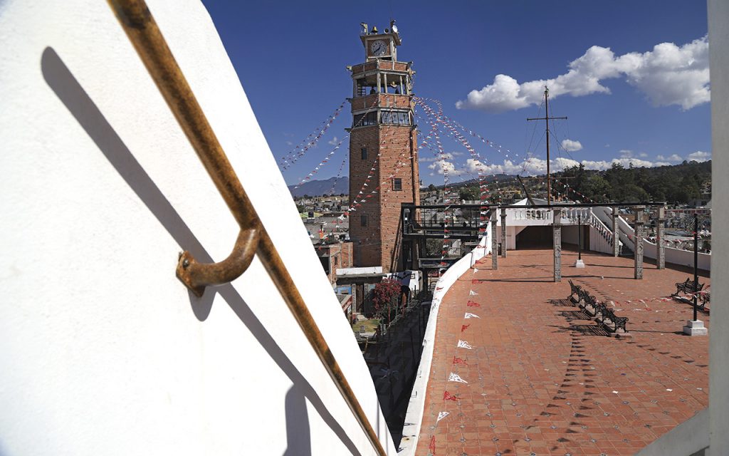 La-Barca-de-la-Fe-historia-