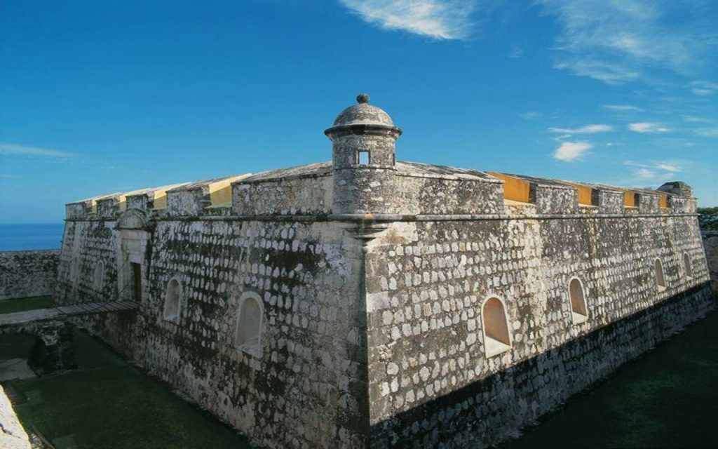 turismo en campeche cultura maya murallas