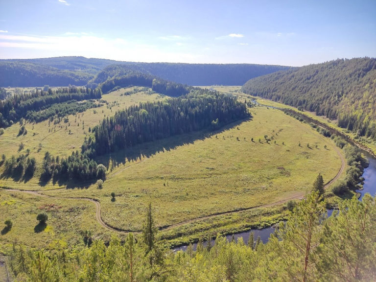 turismo-ufológico-molebka-monte-urales