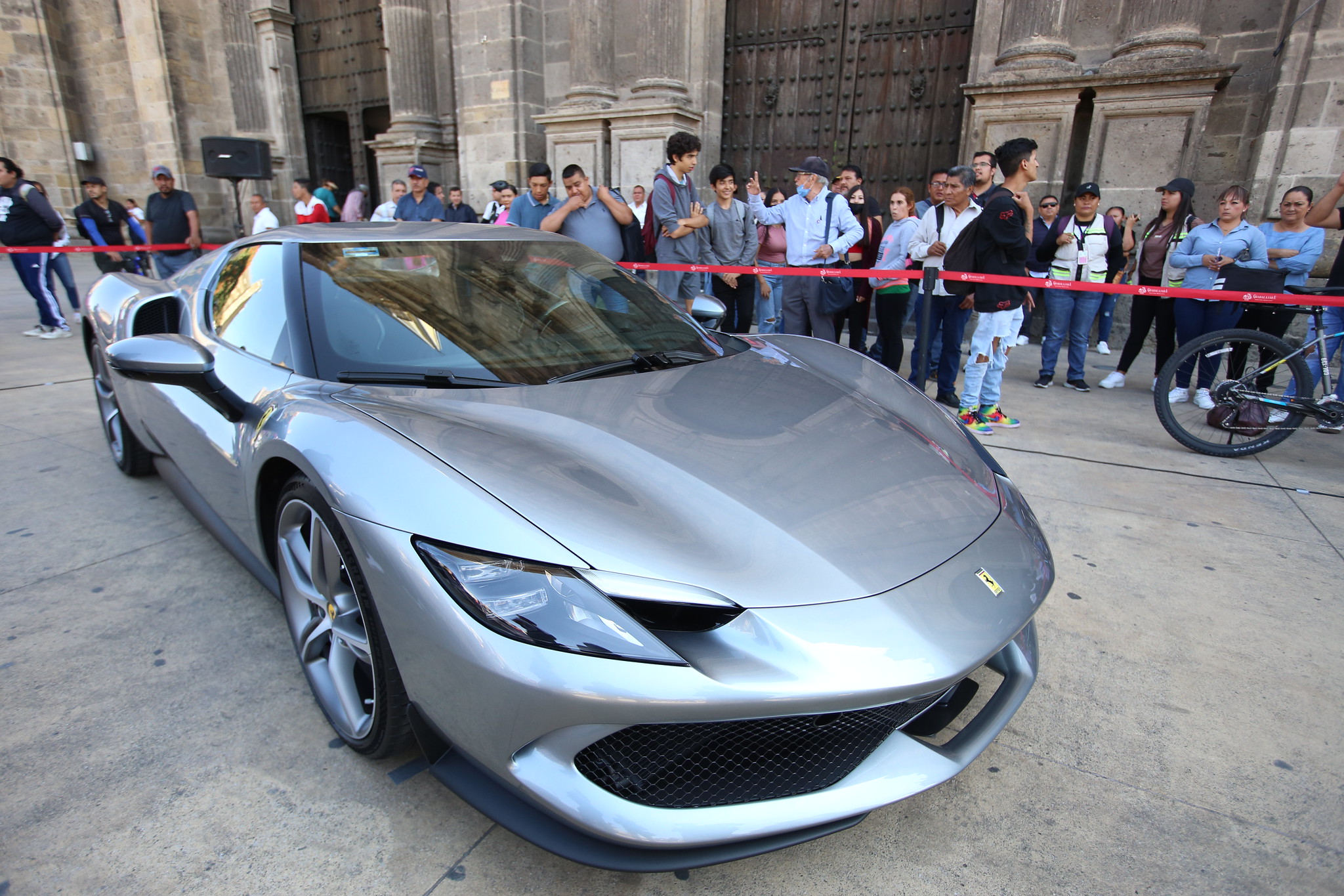 catedral guadalajara jalisco expo ferrari