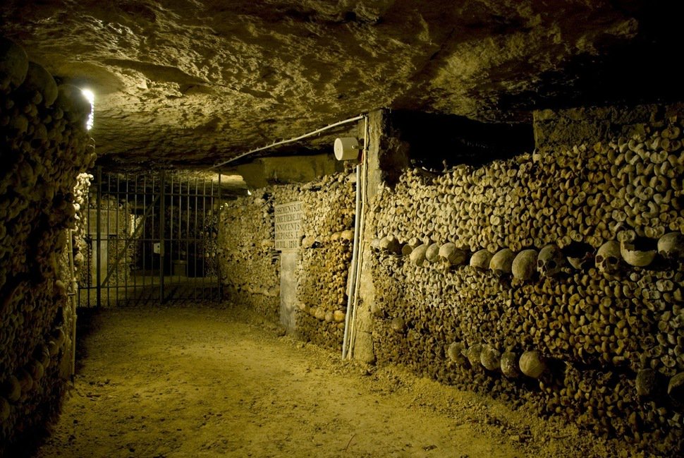 entierros catacumbas de parís tuneles francia