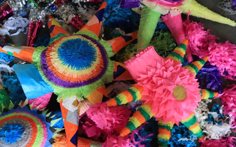 La piñata, conoce su significado, origen y características