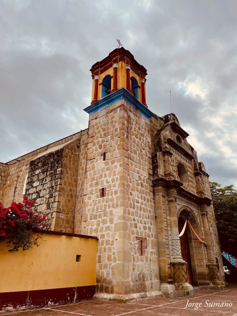 Iglesia San Matías Jalatlaco