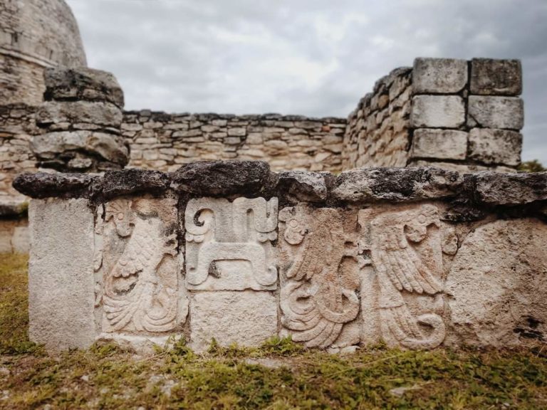 zona-mascarones-arqueologia-yucatán-mayapán