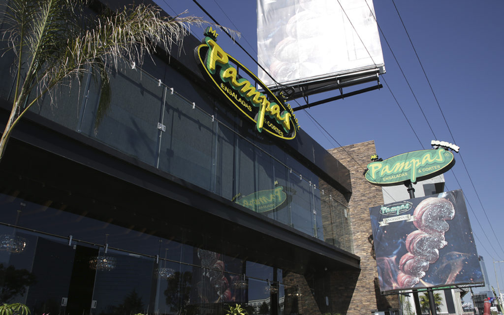 Mr.-Pampas-Angelopolis-fotos