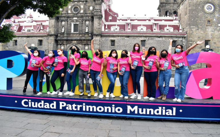 Ayuntamiento de Puebla reconoce labor de Guías de Turismo
