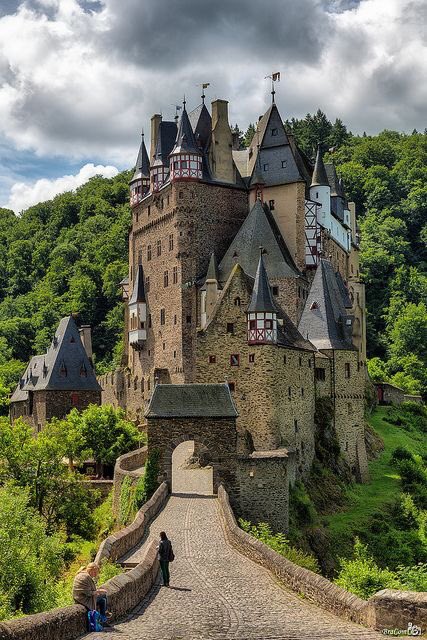 eltz-castillos-alemania-familias-salas-habitaciones