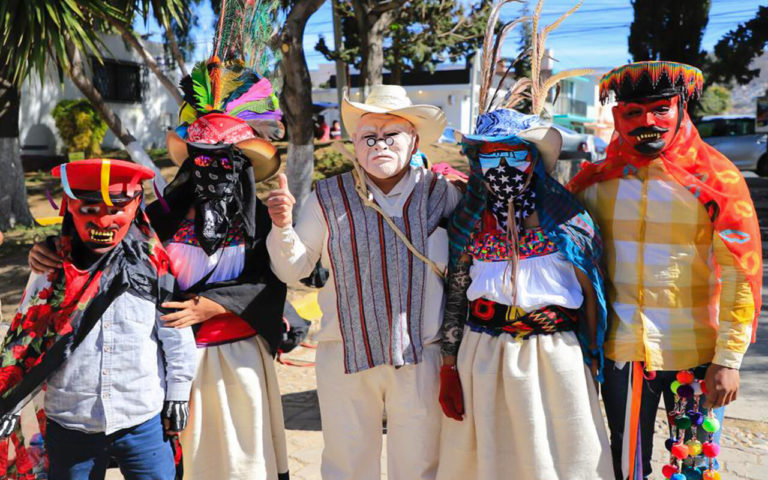 Participa Puebla como invitado especial en el Carnaval de Hidalgo