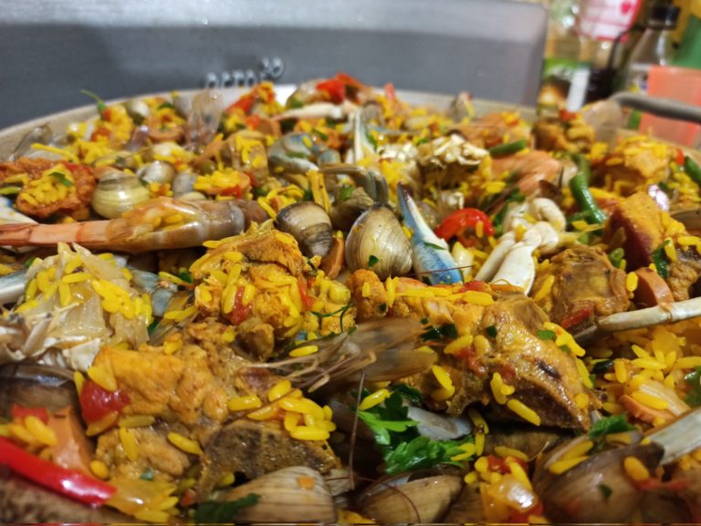 Origen de la paella, ingredientes y cómo prepararla