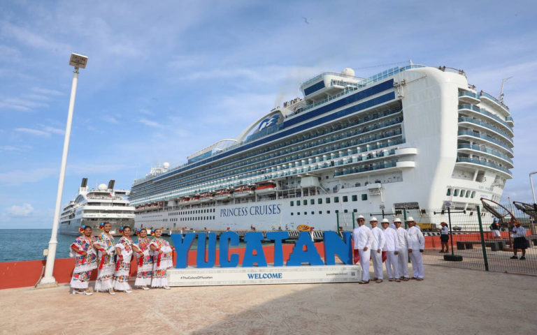 Continúa el arribo de nuevos y más cruceros a Yucatán