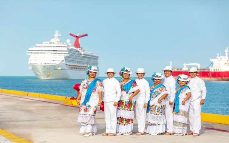 Yucatán expone su infraestructura ante navieras de todo el mundo en el Seatrade Cruise Global 2023