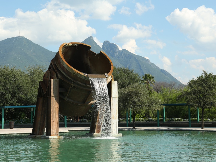 santa lucia parques urbanos fundidora monterrey