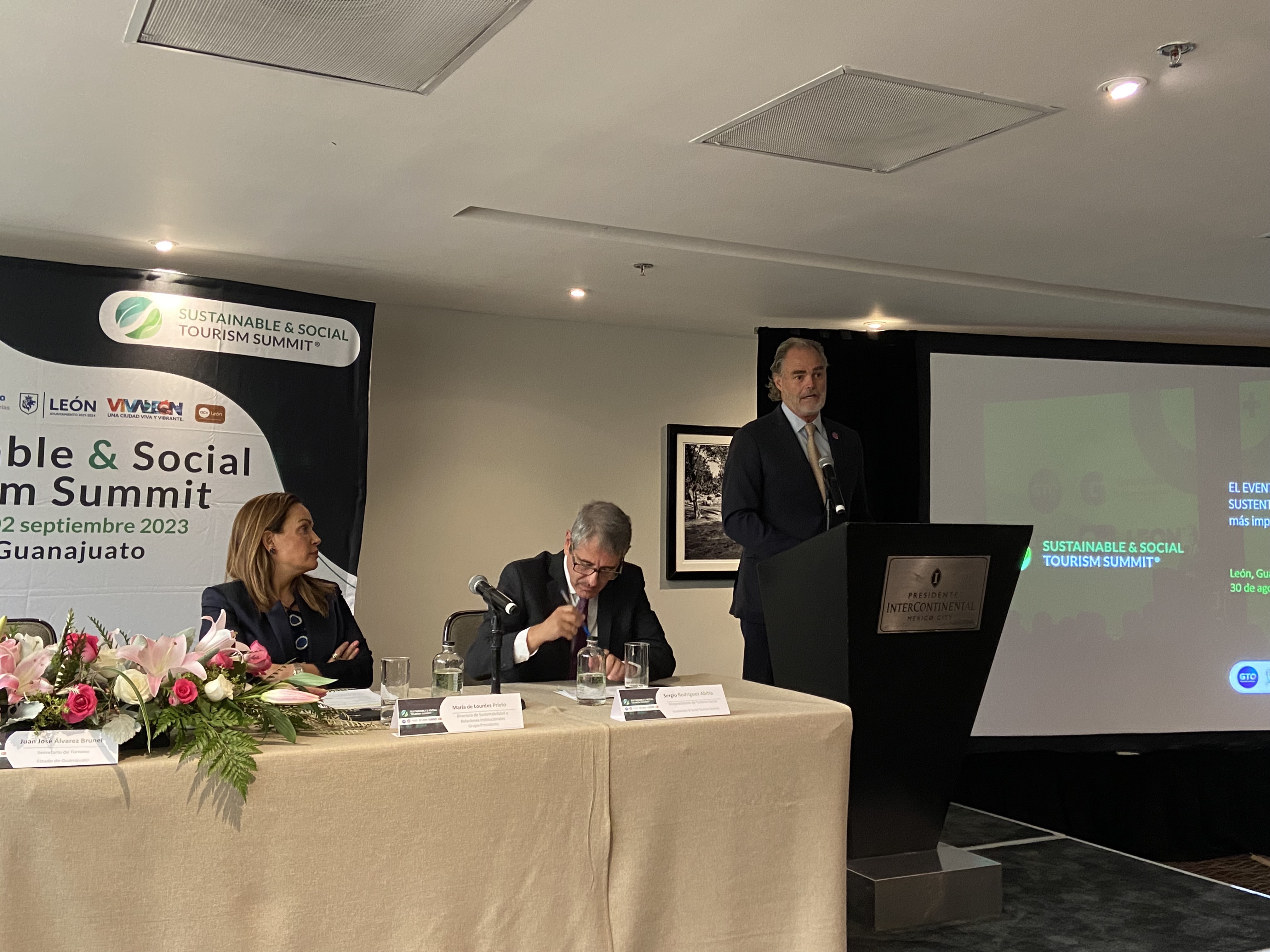 sustainable social tourism summit conferencia