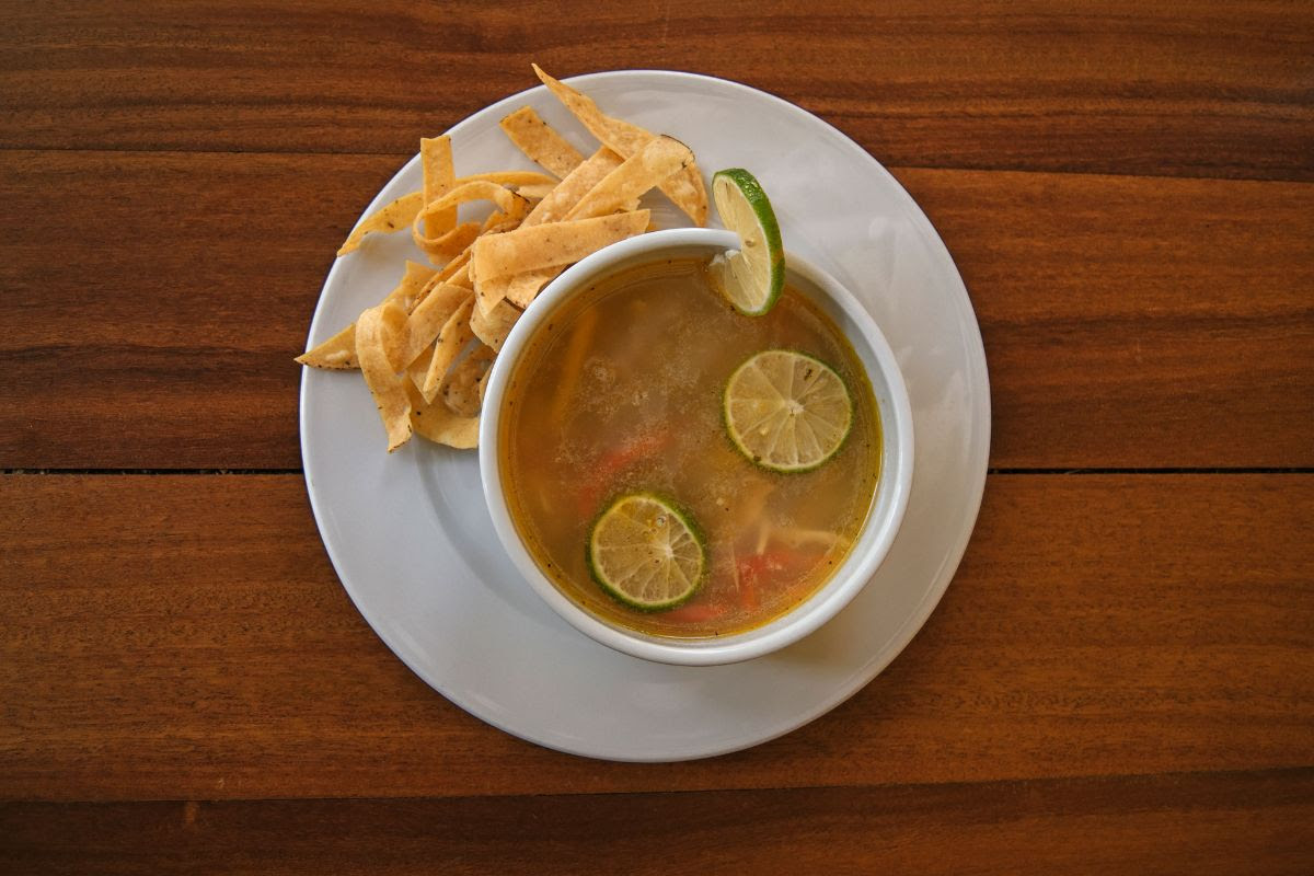 platillos típicos de yucatán sopa lima
