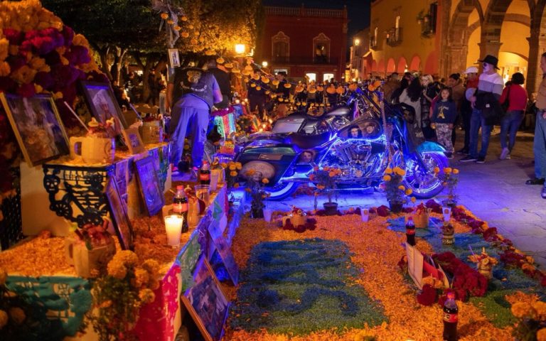 Vive San Miguel de Allende espectacular cierre del programa “día de muertos”