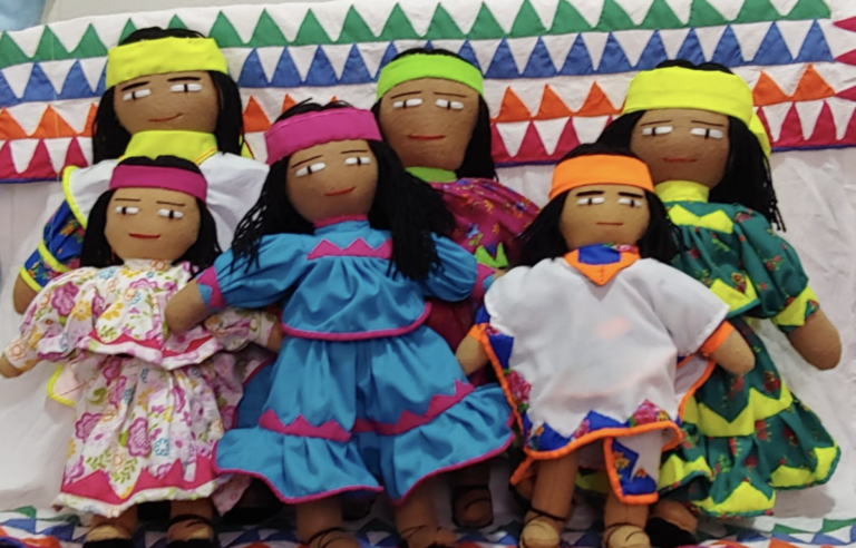 chihuahua-muñecas-artesanales-mexicanas-tarahumara