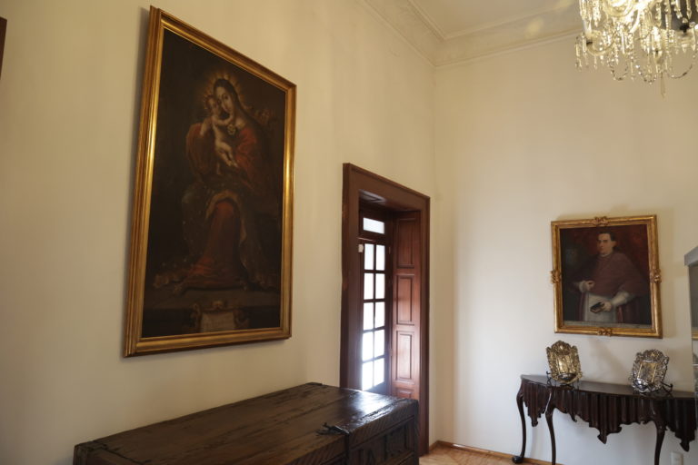 museo-amparo-cuadros-pinturas-figuras-religiosas