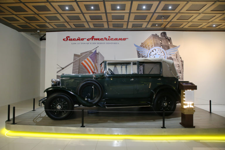 Visita la exposición temporal “Sueño americano: los autos que hicieron historia”