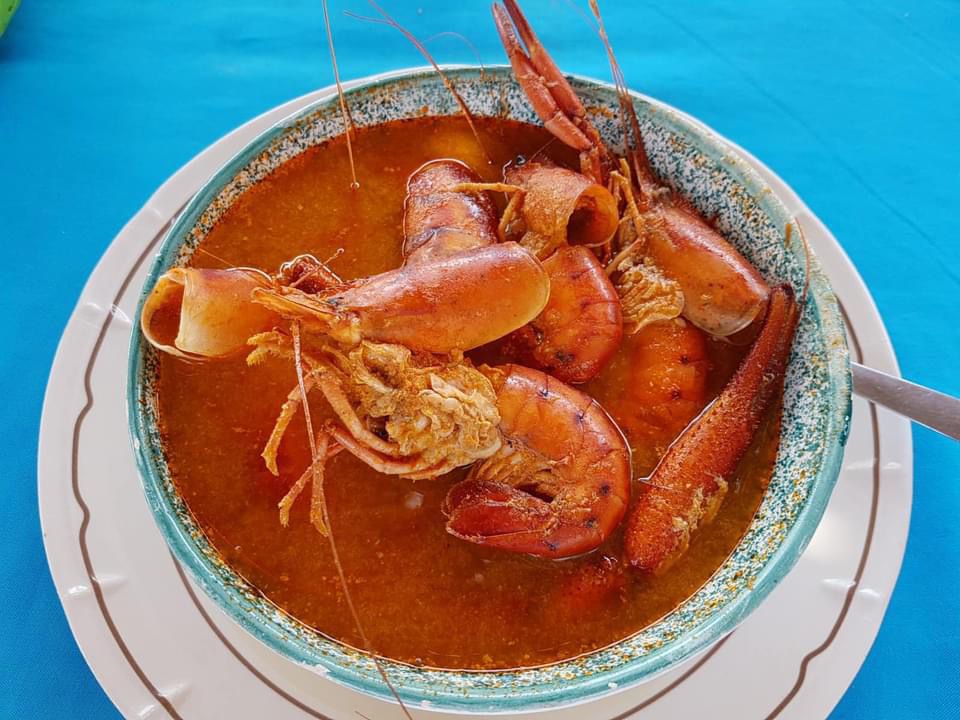 gastronomía playa lázaro cárdenas michoacán México