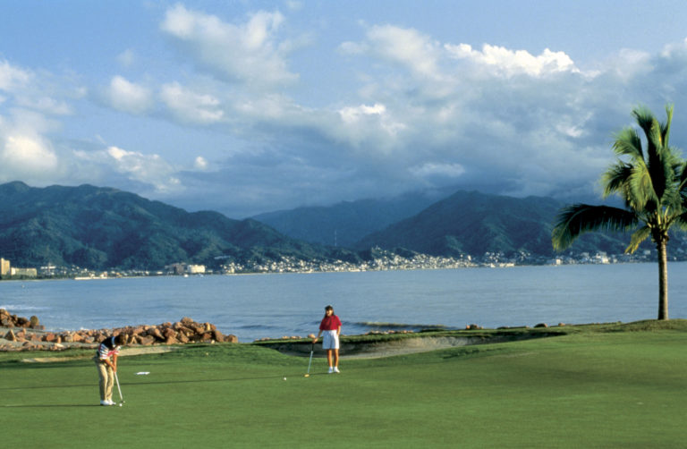 ¿Dónde practicar golf en Puerto Vallarta?