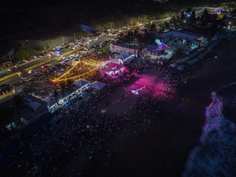 festival-costero-del-papalote-manzanillo-colima