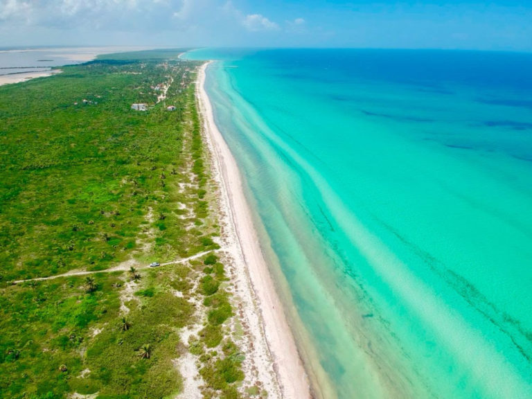 5 playas de Yucatán donde perderse en vacaciones