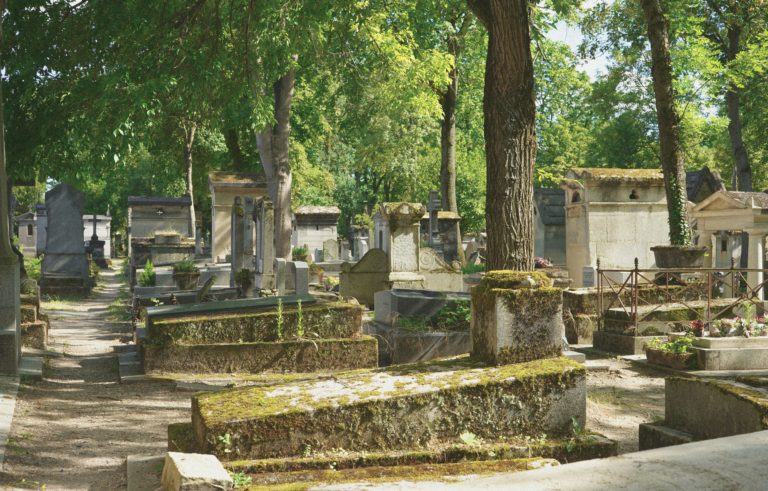 turismo-negro-en-parís-cementerio-lachaise