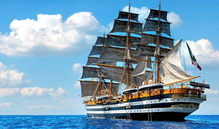 El buque Amerigo Vespucci, el más bello de Italia, llega a Puerto Vallarta