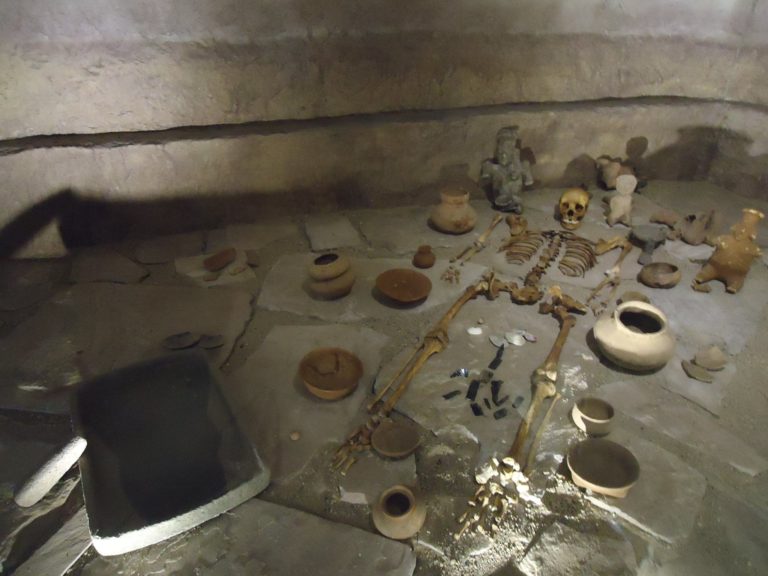 etzatlán-asentamiento-prehispánico-méxico-oaxicar-museo