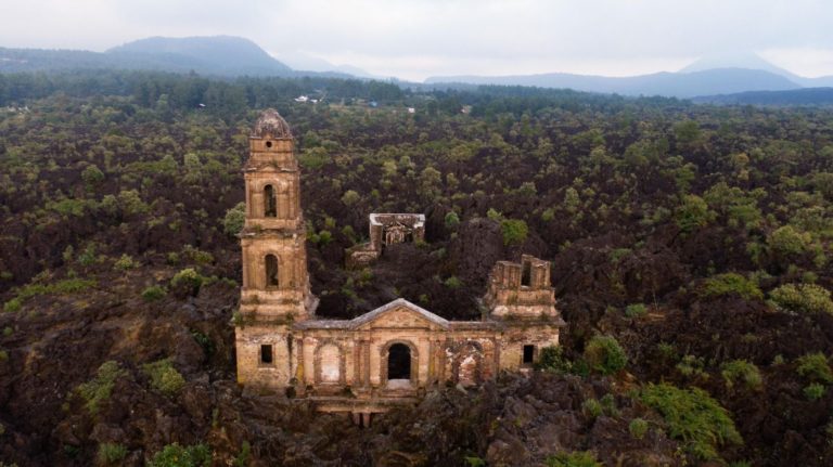 michoacán-alma-de-méxico-iglesia-historia