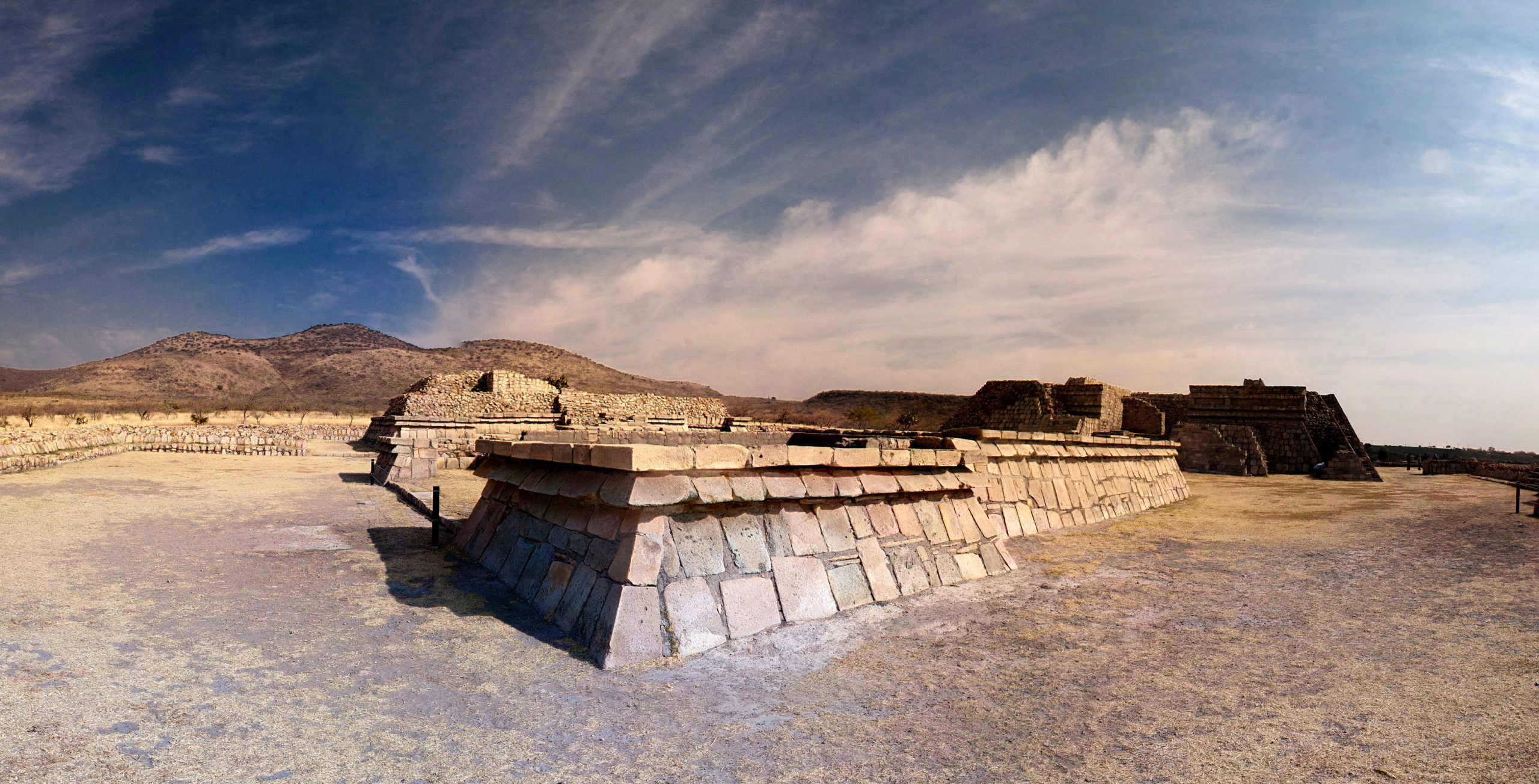 zonas arqueológicas de guanajuato plazuelas