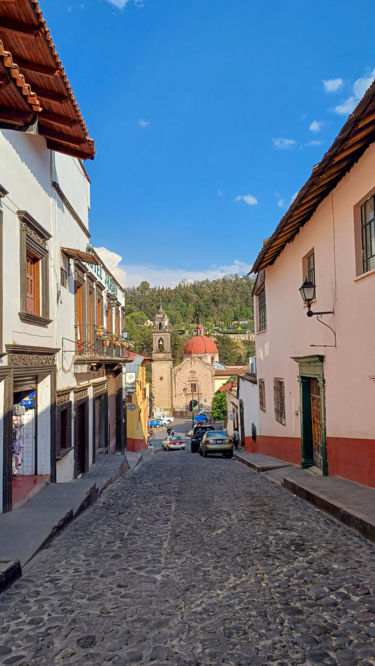 callejón-michoacán-arquitectura-gastronomía-tradición