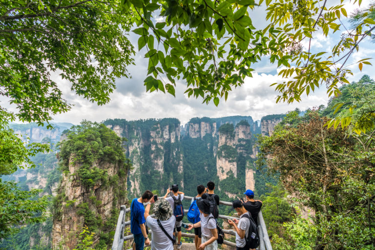 destinos-surrealistas-mundo-montanas-zhangjiajie