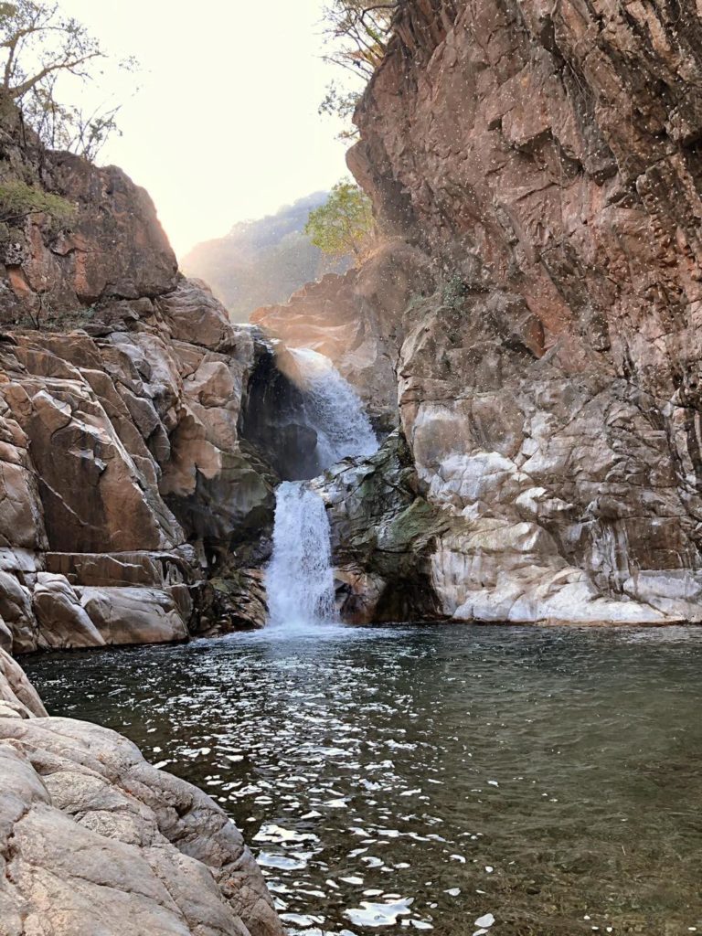 minatitlán-turismo-en-colima-cascada-salto