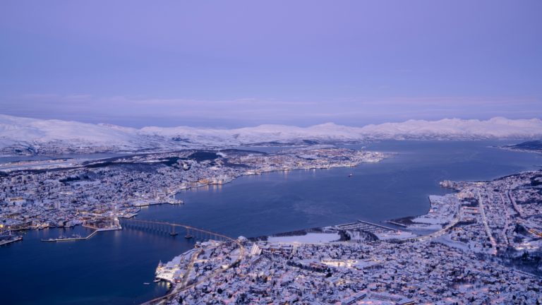 Qué hacer en Tromsø, donde el sol no se oculta en verano