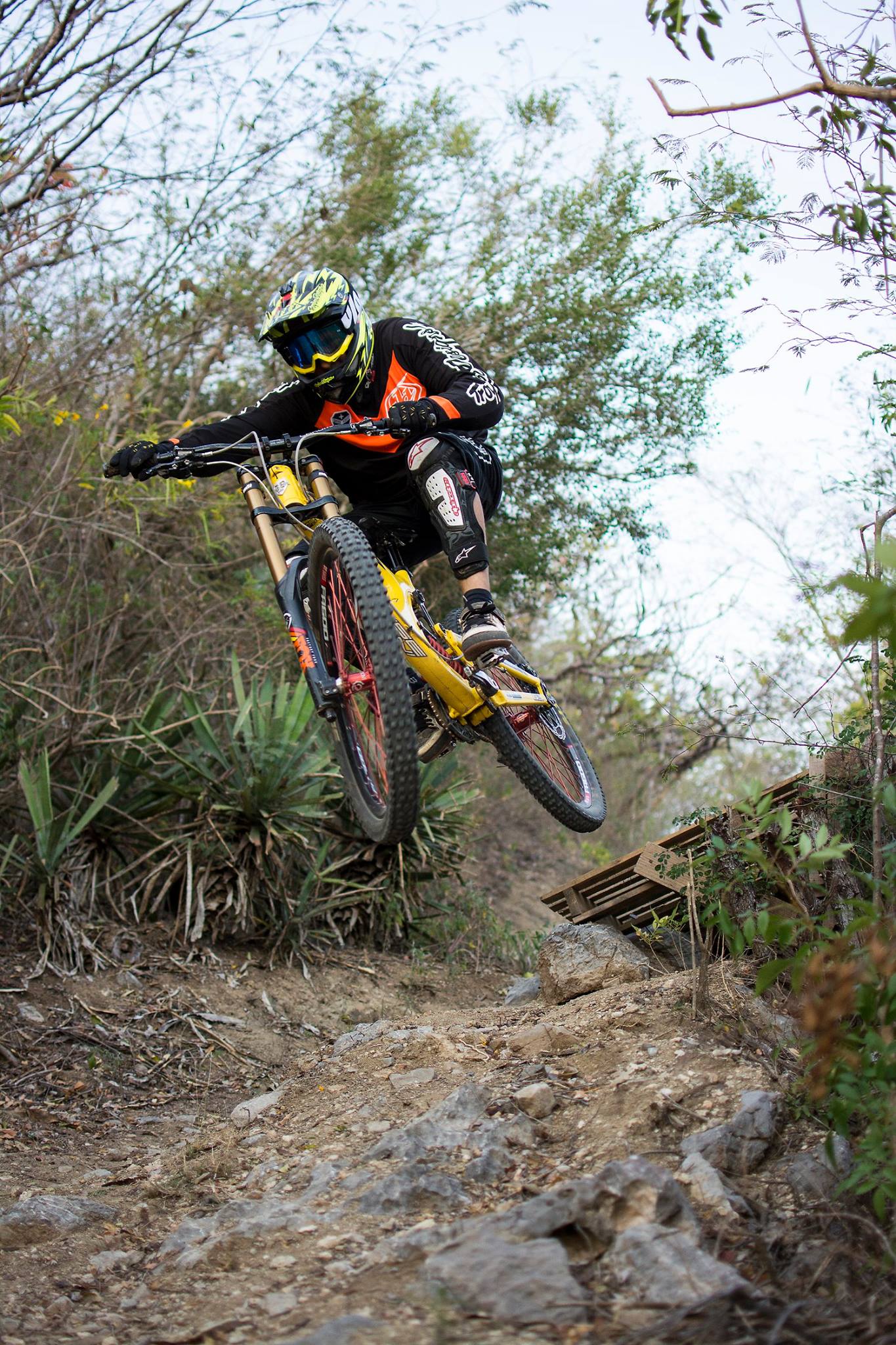 ciclismo en colima méxico down hill