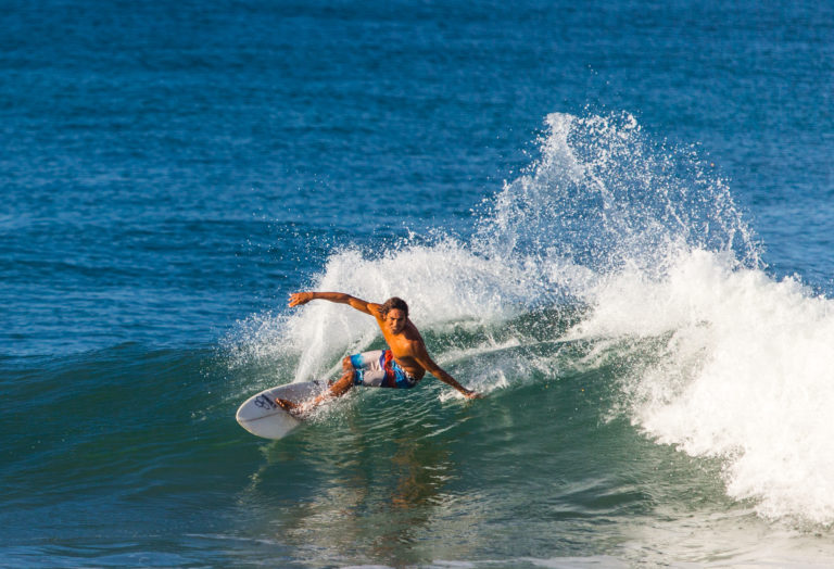 surf-destinos-en-nayarit-sayulita