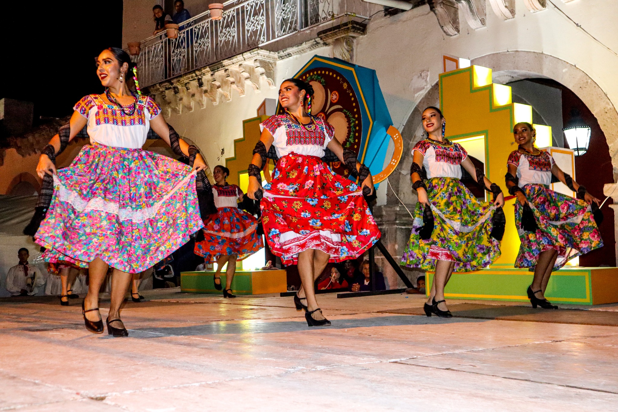 bailes festival de la gordita colotlense