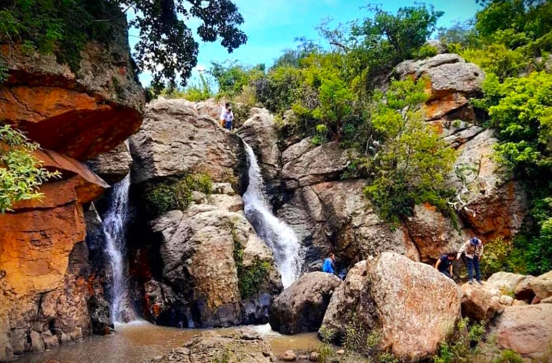 cascada del paso moroleón naturaleza guanajuato